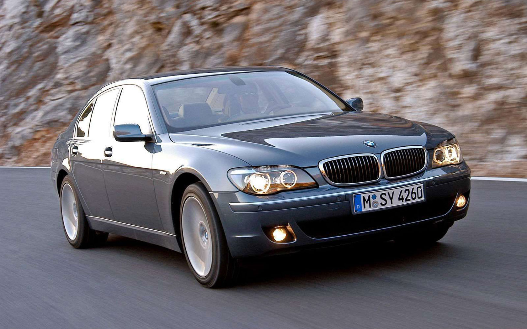  BMW 7-series (2005-2008)