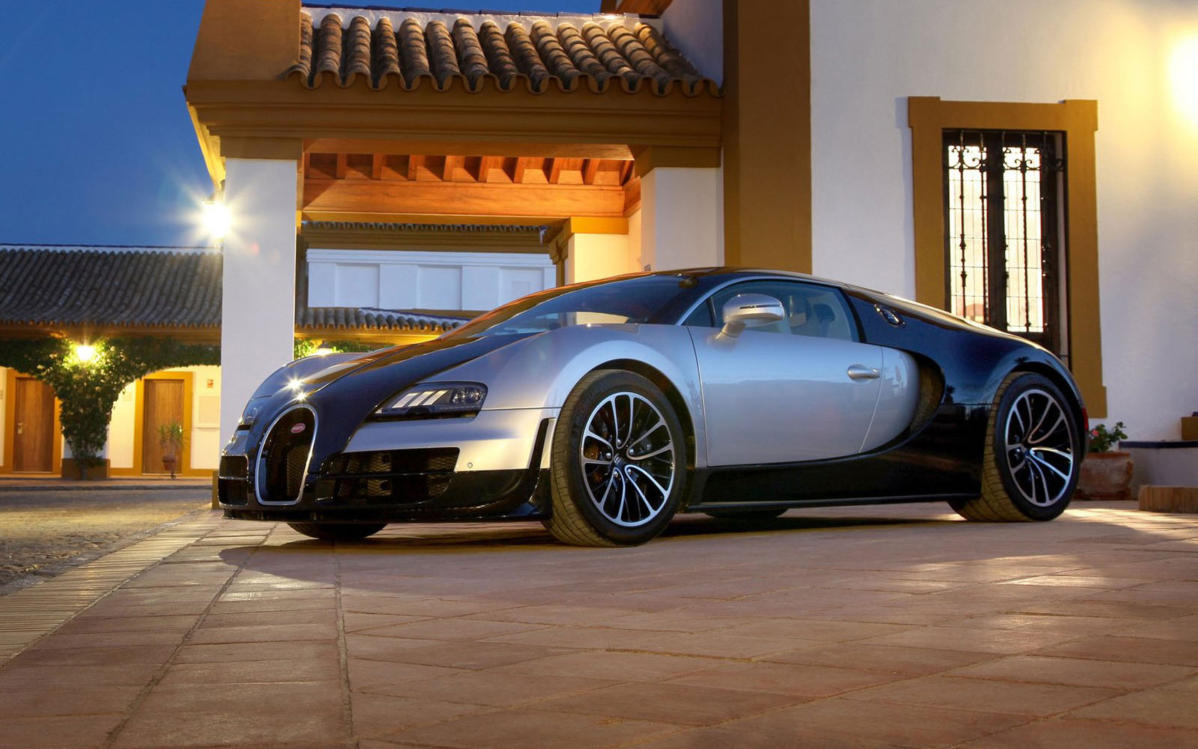  Bugatti Veyron 16.4 Super Sport 