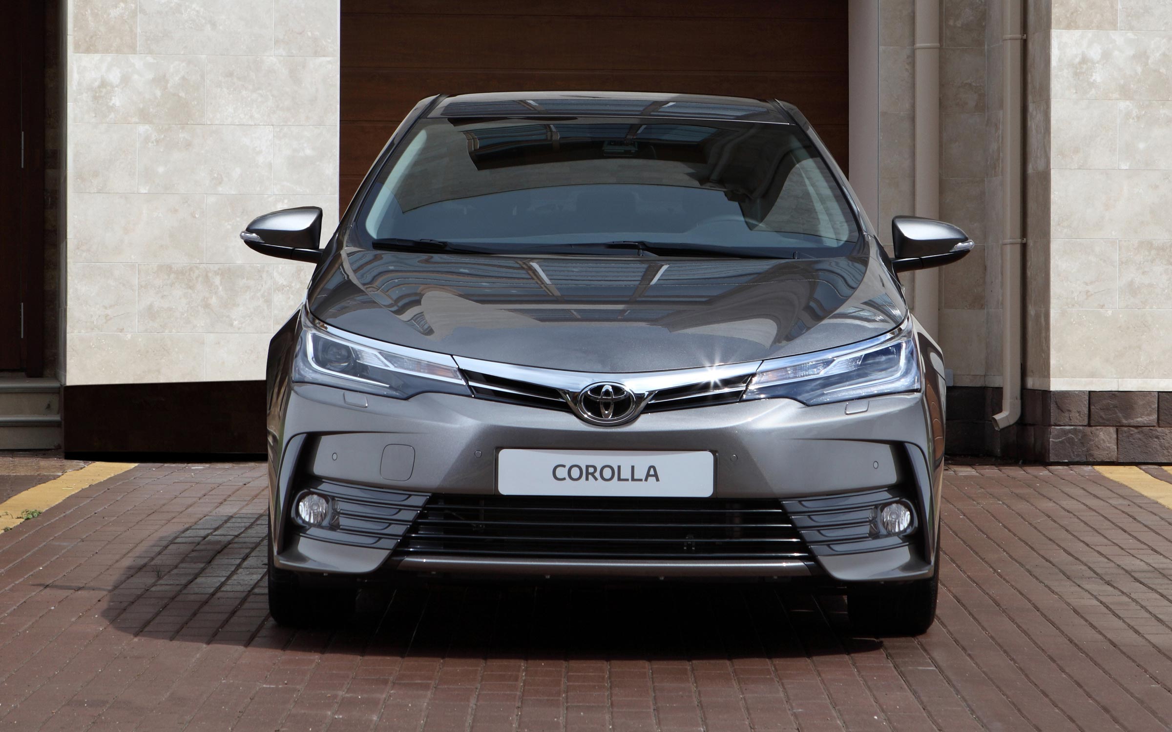  Toyota Corolla (2016-2018)