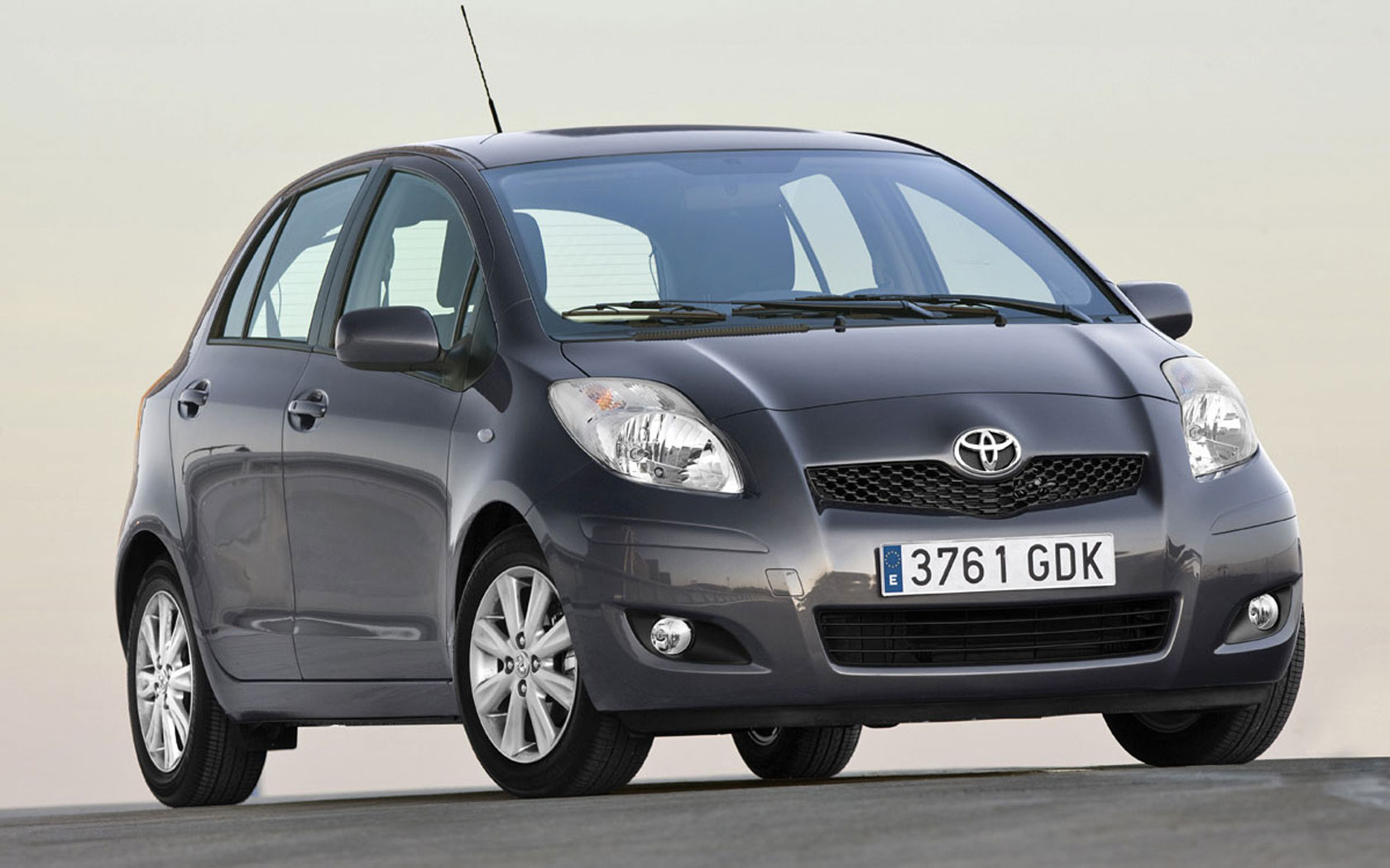  Toyota Yaris (2009-2011)