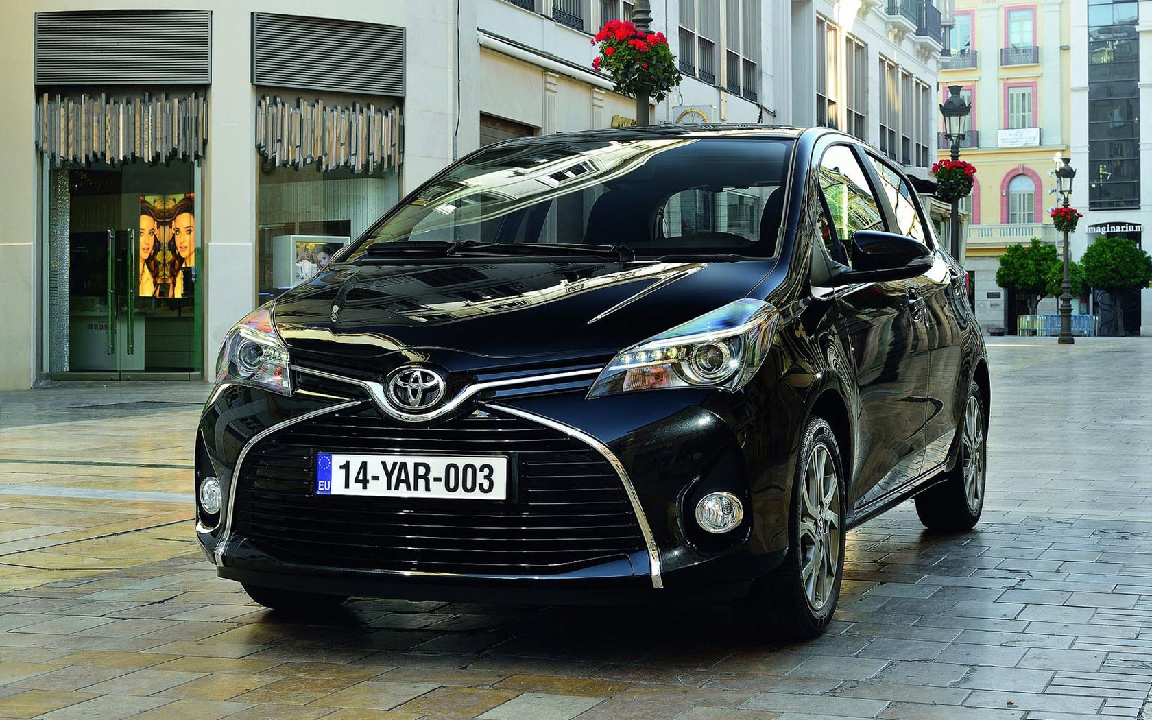 Toyota Yaris (2014-2017)