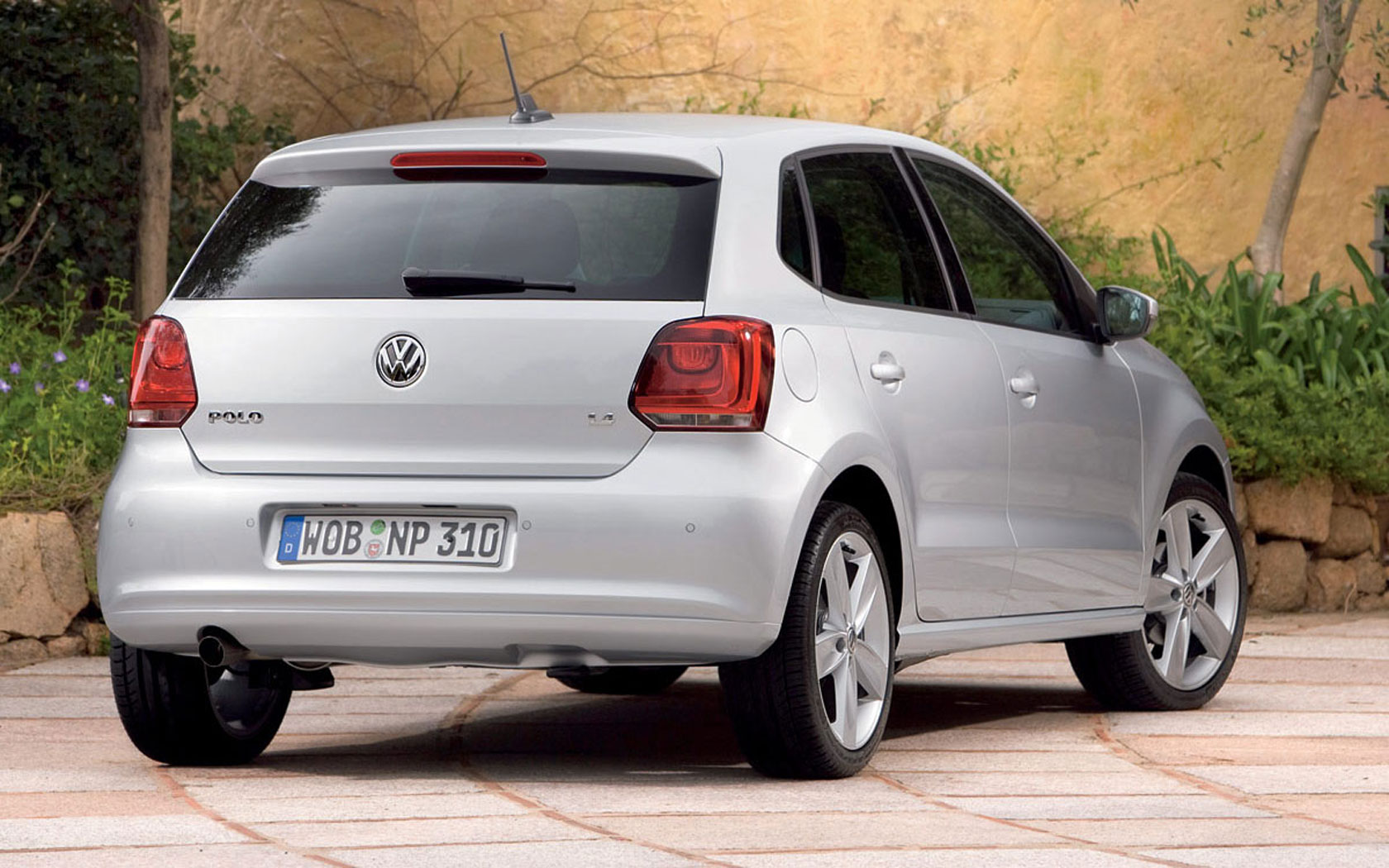  Volkswagen Polo (2009-2014)