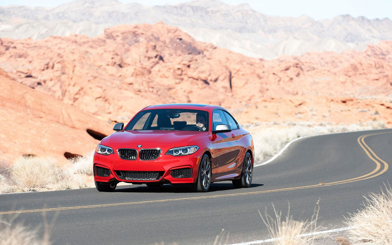 Bmw m235i. Красивая фотография БМВ x1