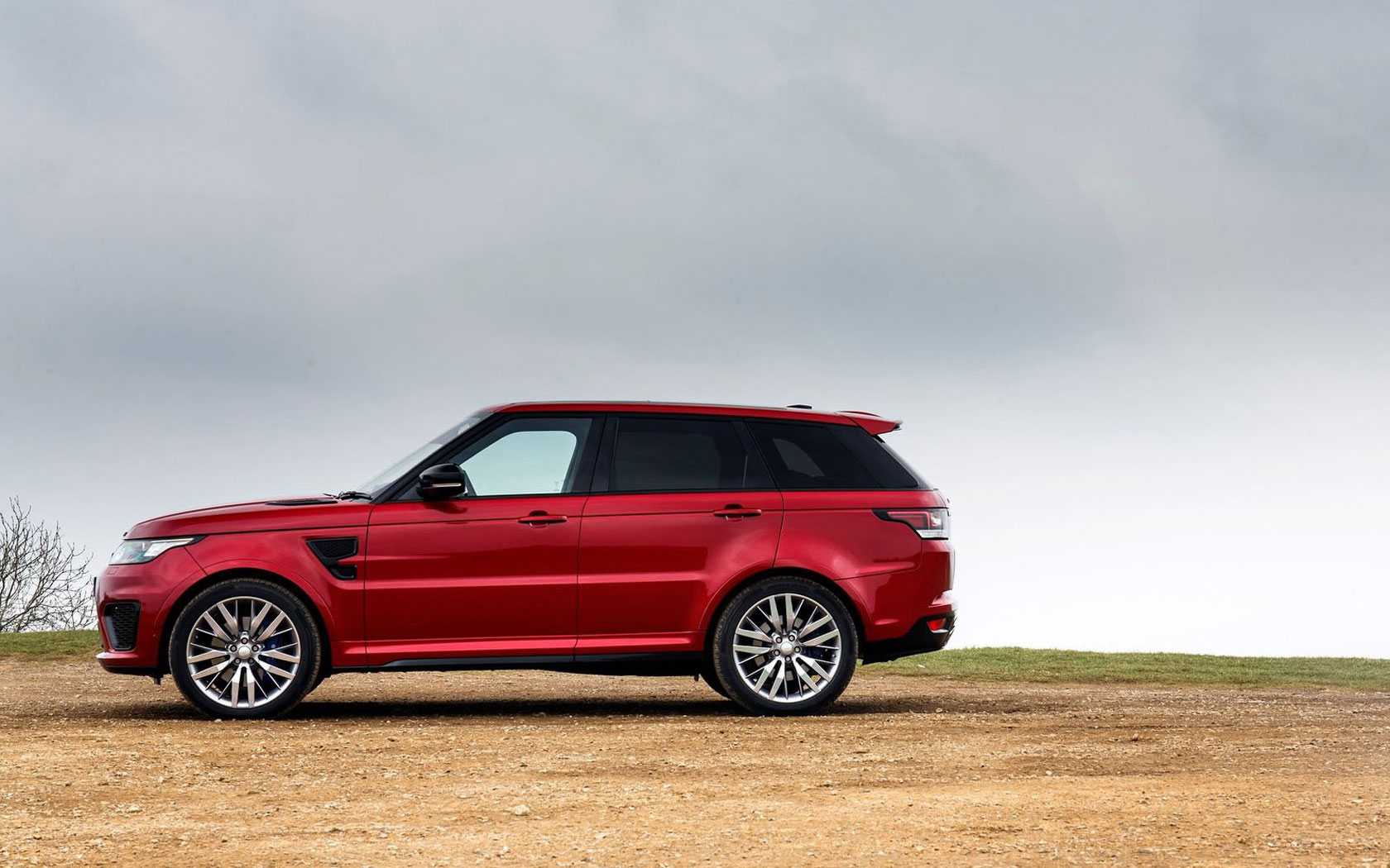 Range rover sport 2015. Range Rover 2015. Рендж Ровер спорт 2015. Ленд Ровер спорт 2015 года.