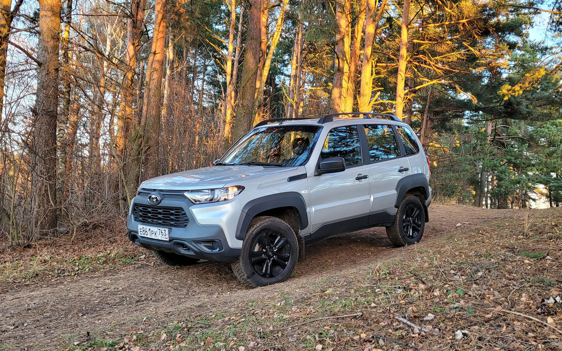 Фото Lada Niva Travel | Фотографии автомобилей и обои Lada Niva Travel  (1920x1200). Фото #802