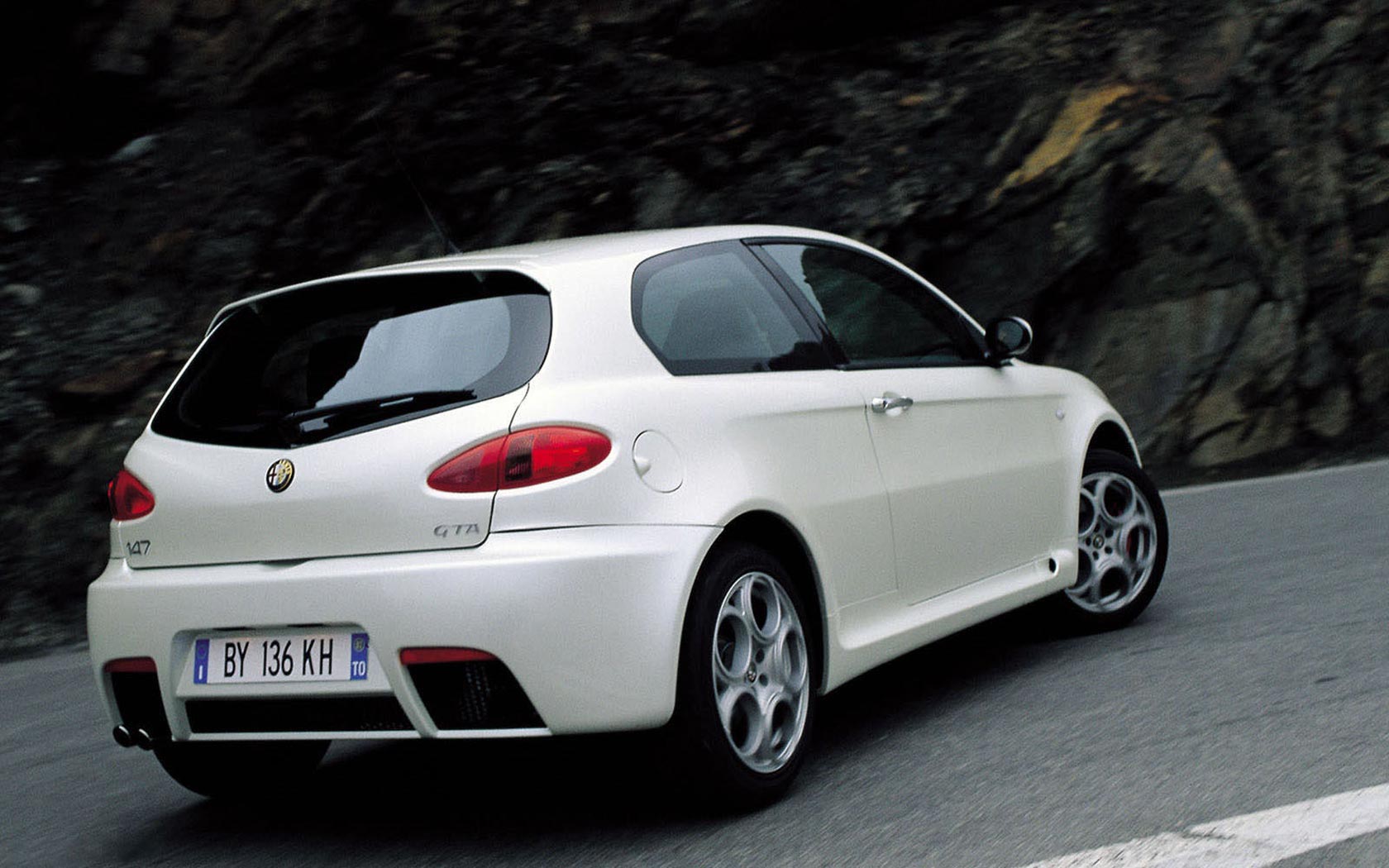  Alfa Romeo 147 GTA 