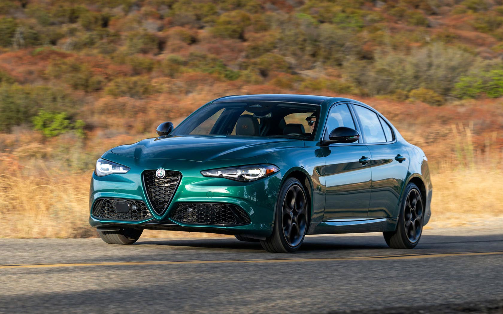 ���� Alfa Romeo Giulia 
