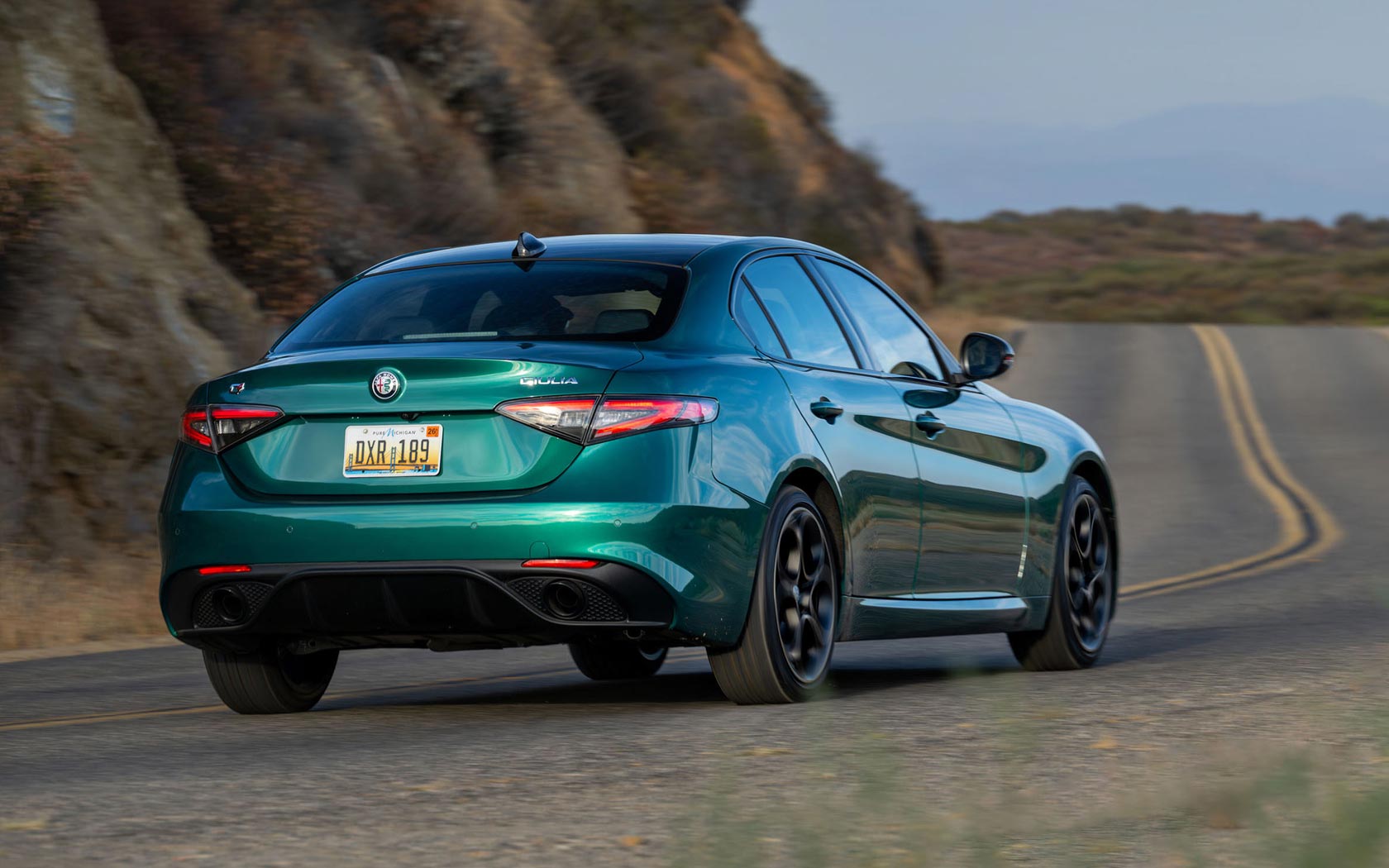 ���� Alfa Romeo Giulia 