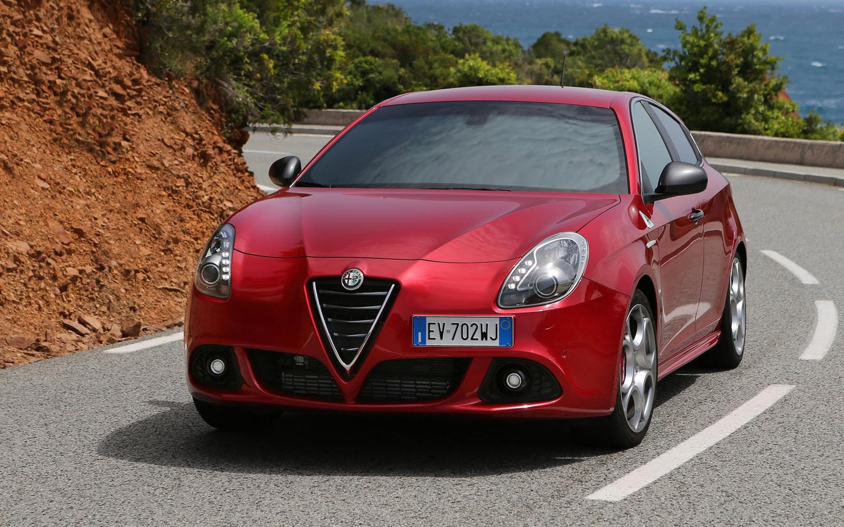 1.6 альфа ромео. Alfa Romeo Giulietta. Альфа Ромео Гиулиетта. Alfa Romeo Giulietta 240hp.