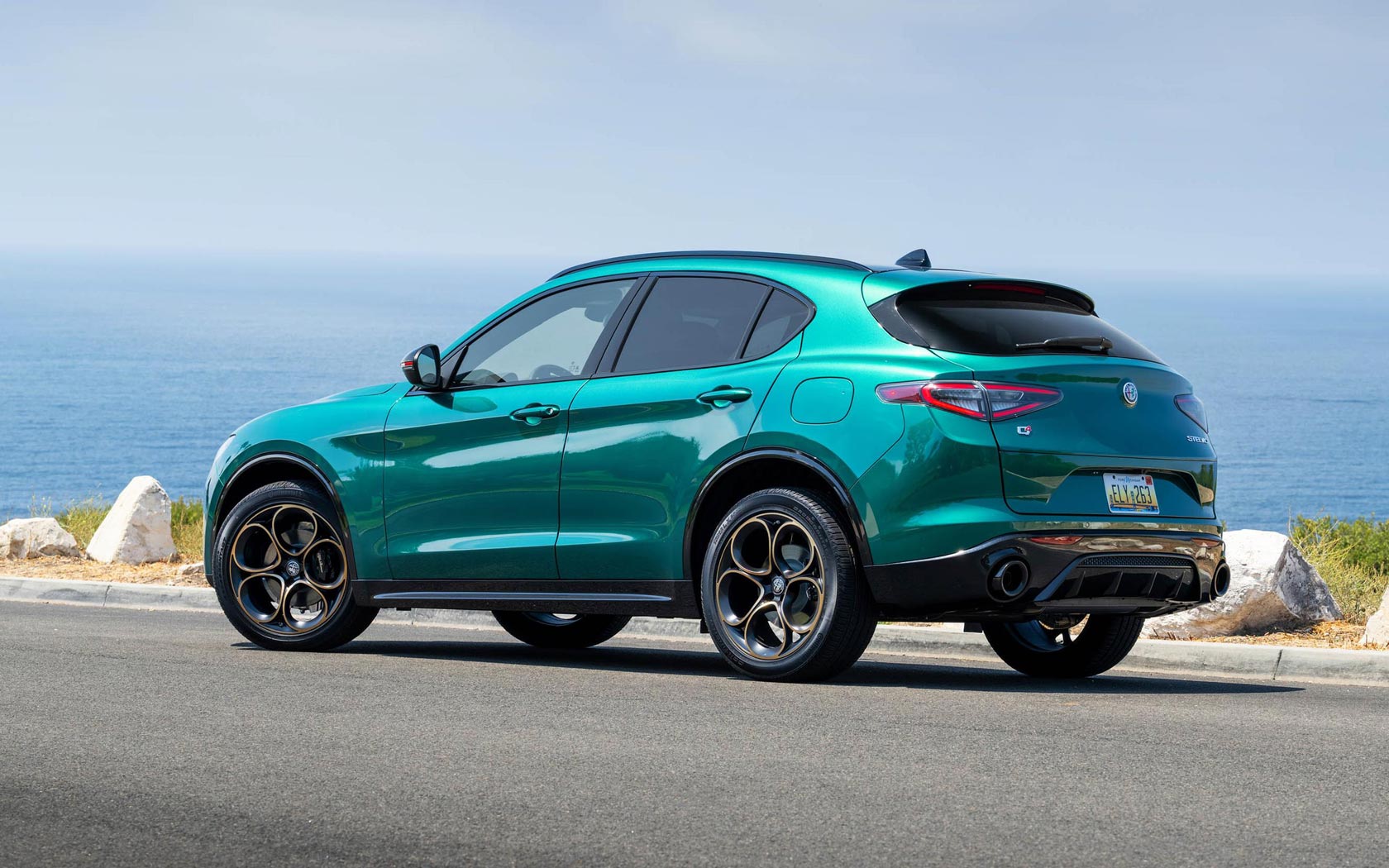 ���� Alfa Romeo Stelvio 
