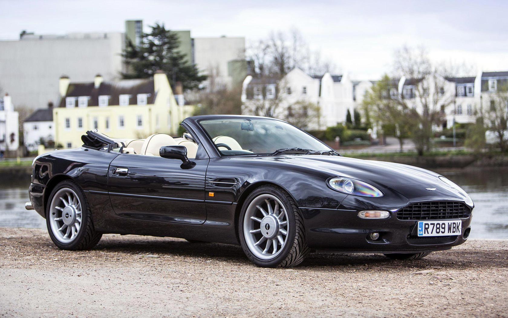  Aston Martin DB7 Volante (1996-1999)