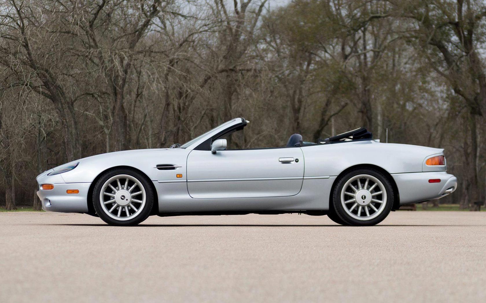  Aston Martin DB7 Volante (1996-1999)