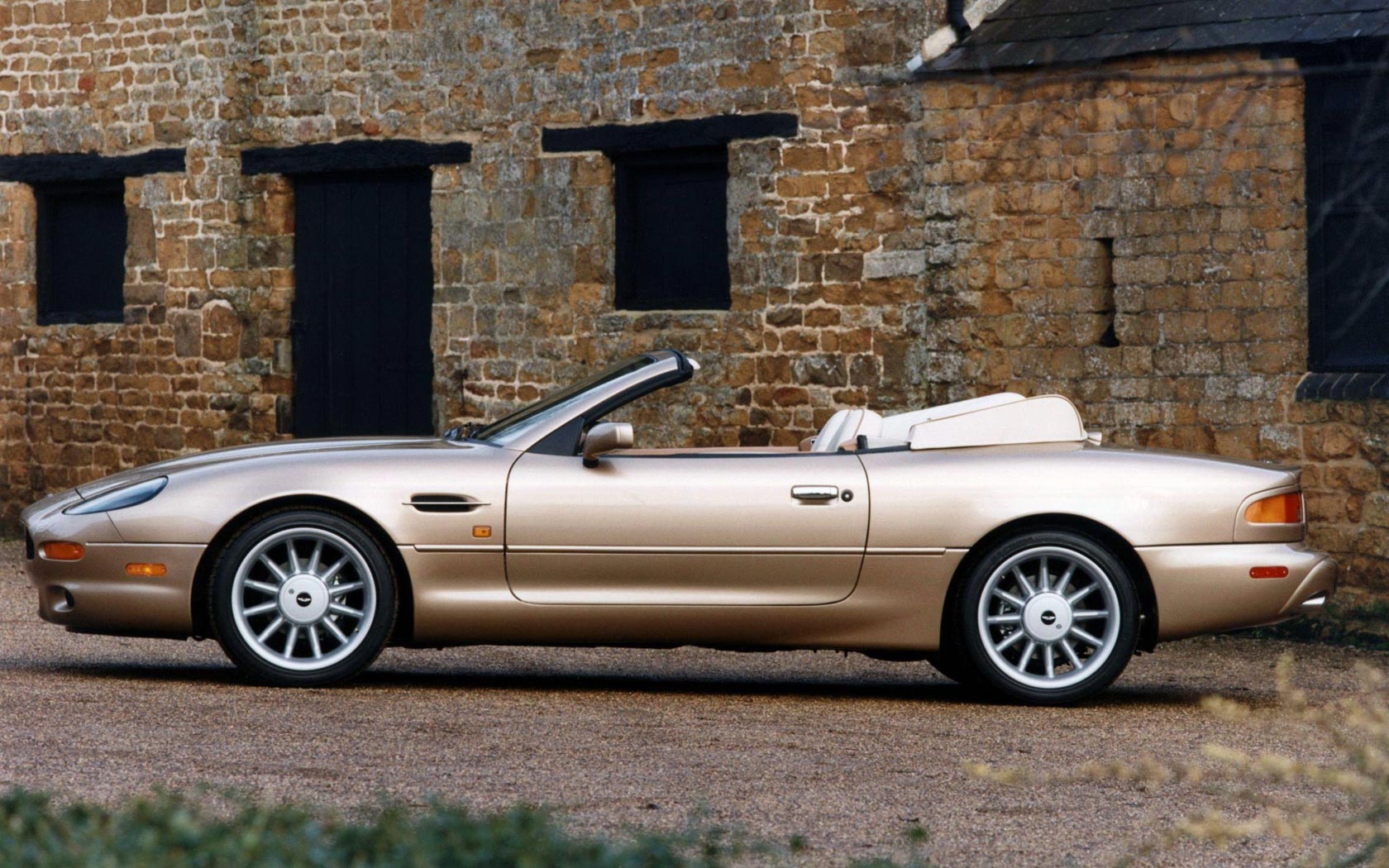  Aston Martin DB7 Volante (1996-1999)