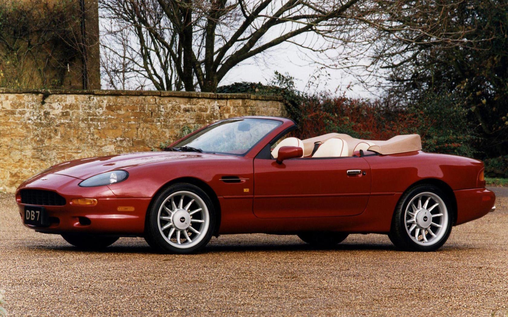  Aston Martin DB7 Volante (1996-1999)