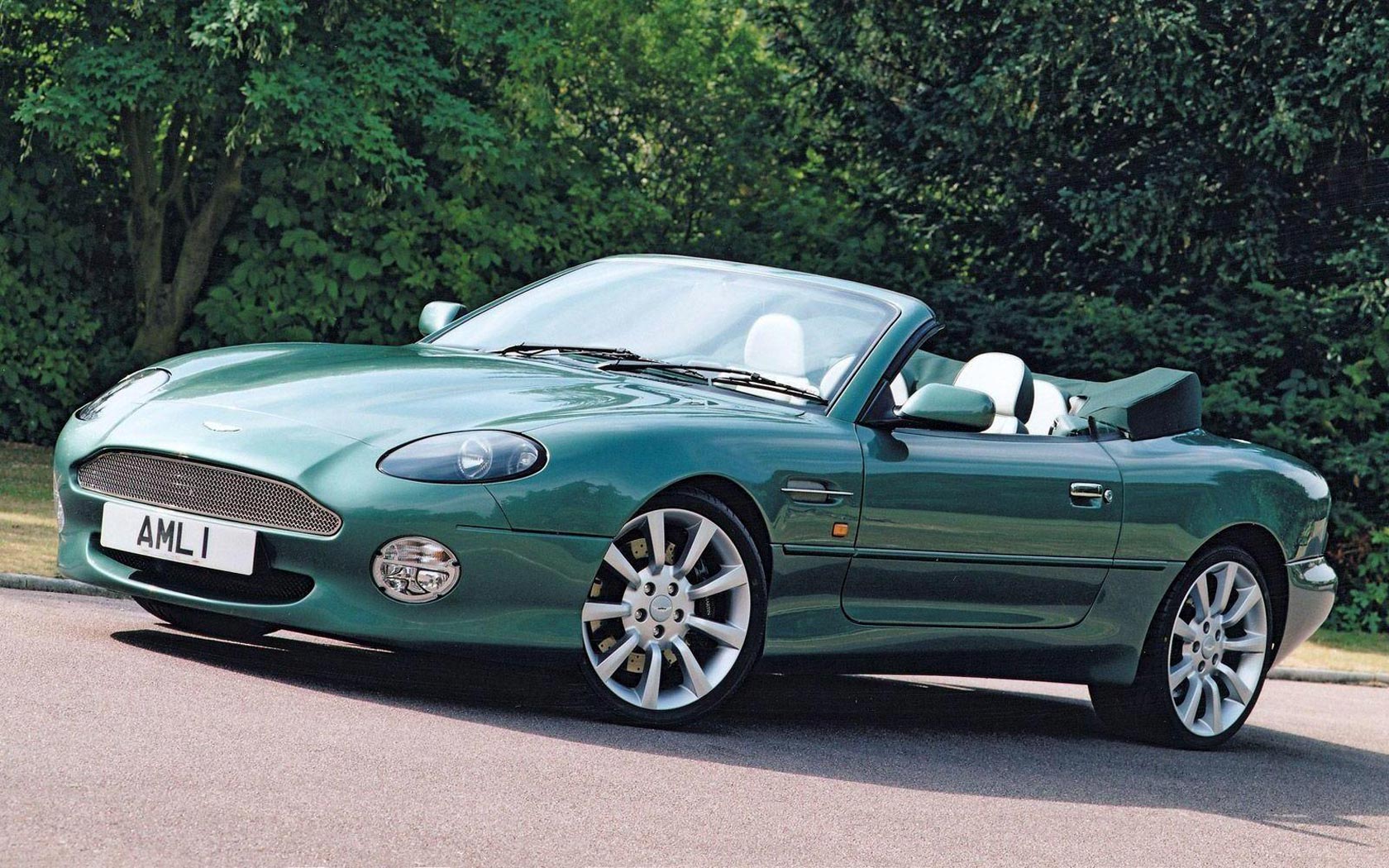  Aston Martin DB7 Volante 