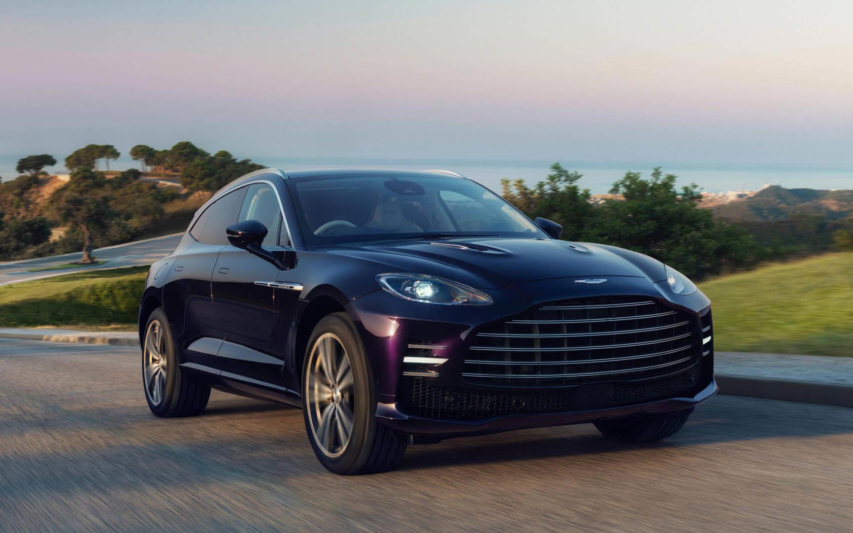 ���� Aston Martin DBX GT 
