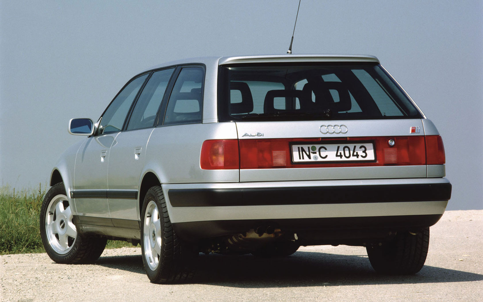  Audi 100 Avant 