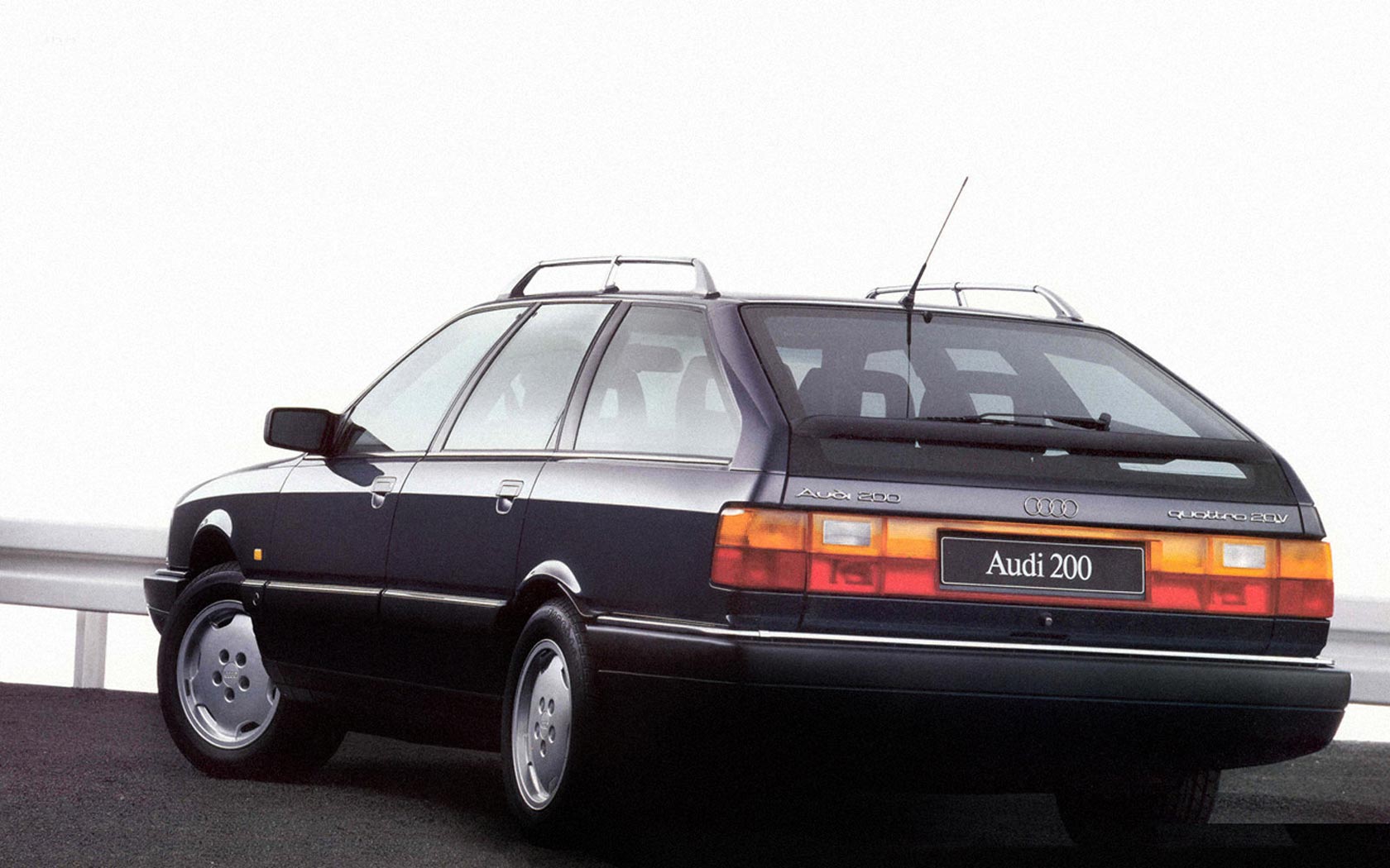  Audi 200 Avant 