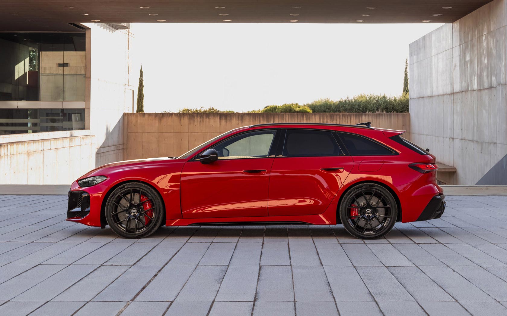 ���� Audi RS5 Avant 