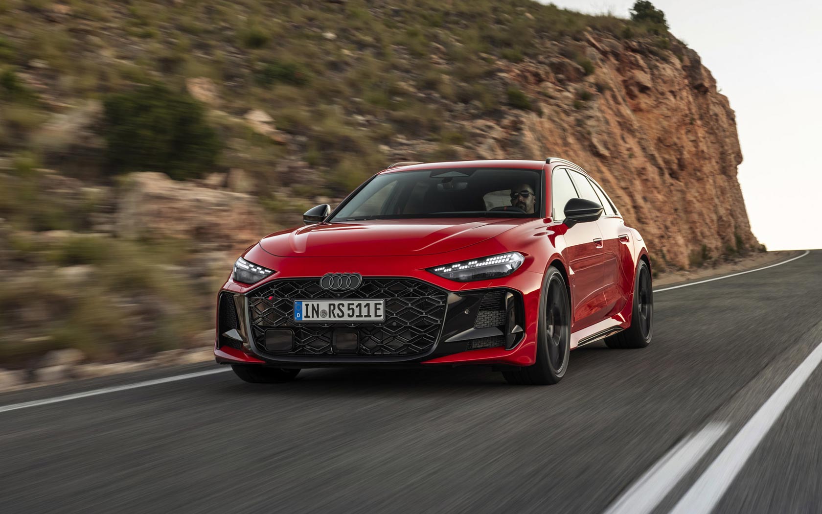 ���� Audi RS5 Avant 