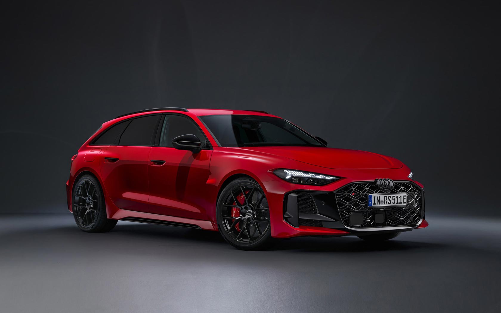 ���� Audi RS5 Avant 