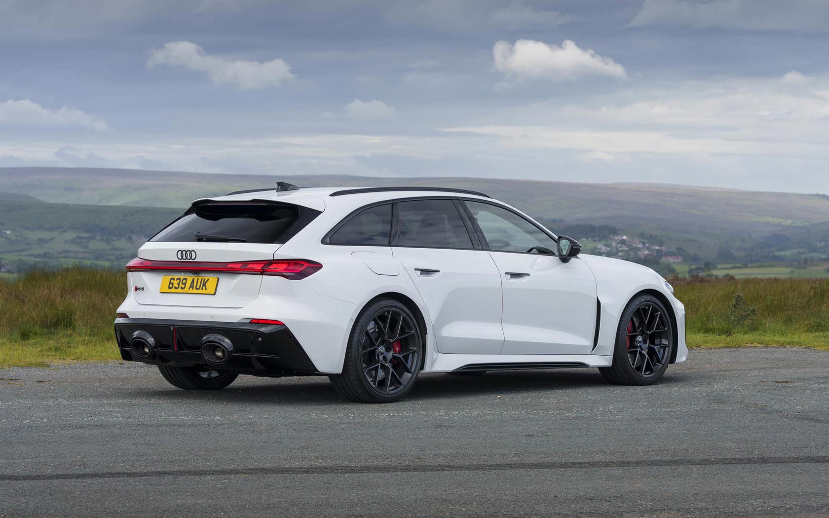 ���� Audi RS5 Avant 