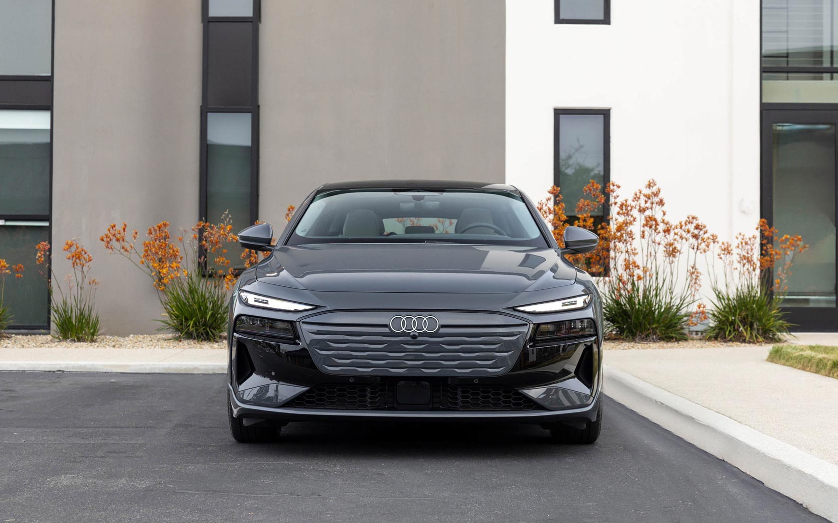 ���� Audi A6 e-tron 