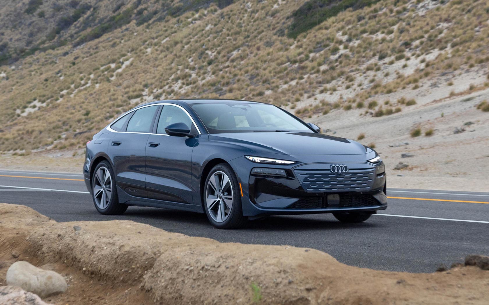 ���� Audi A6 e-tron 