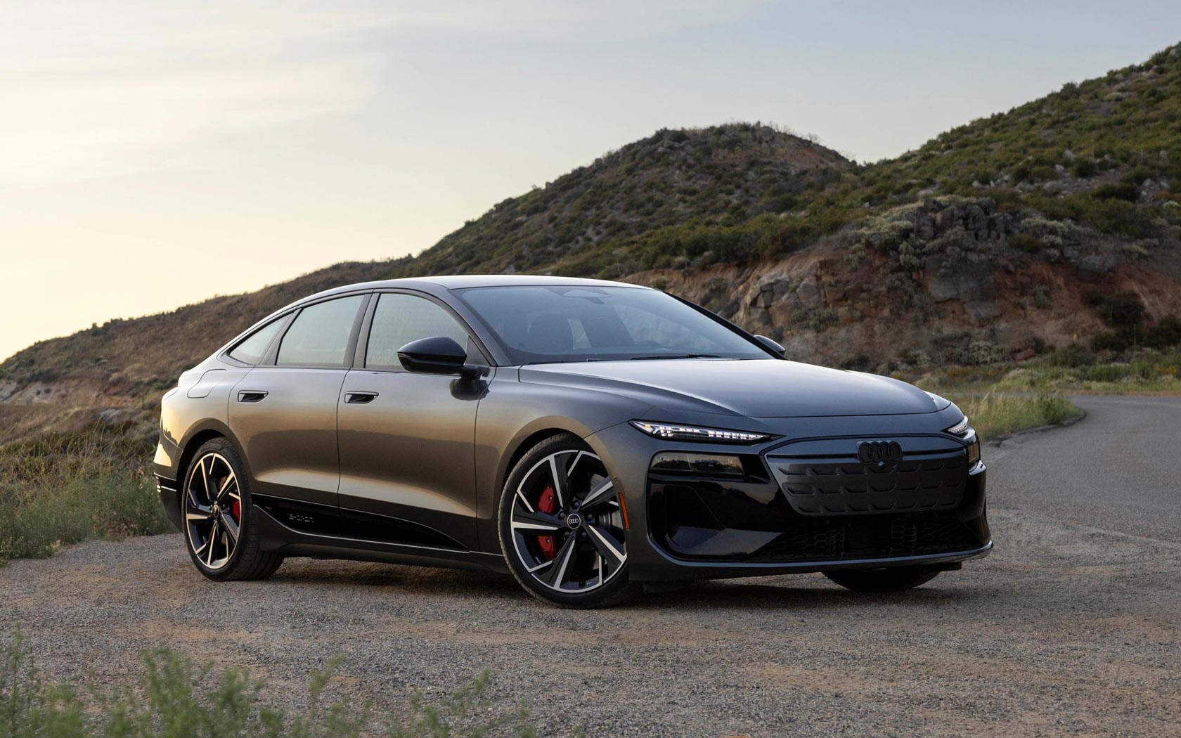 ���� Audi S6 e-tron 
