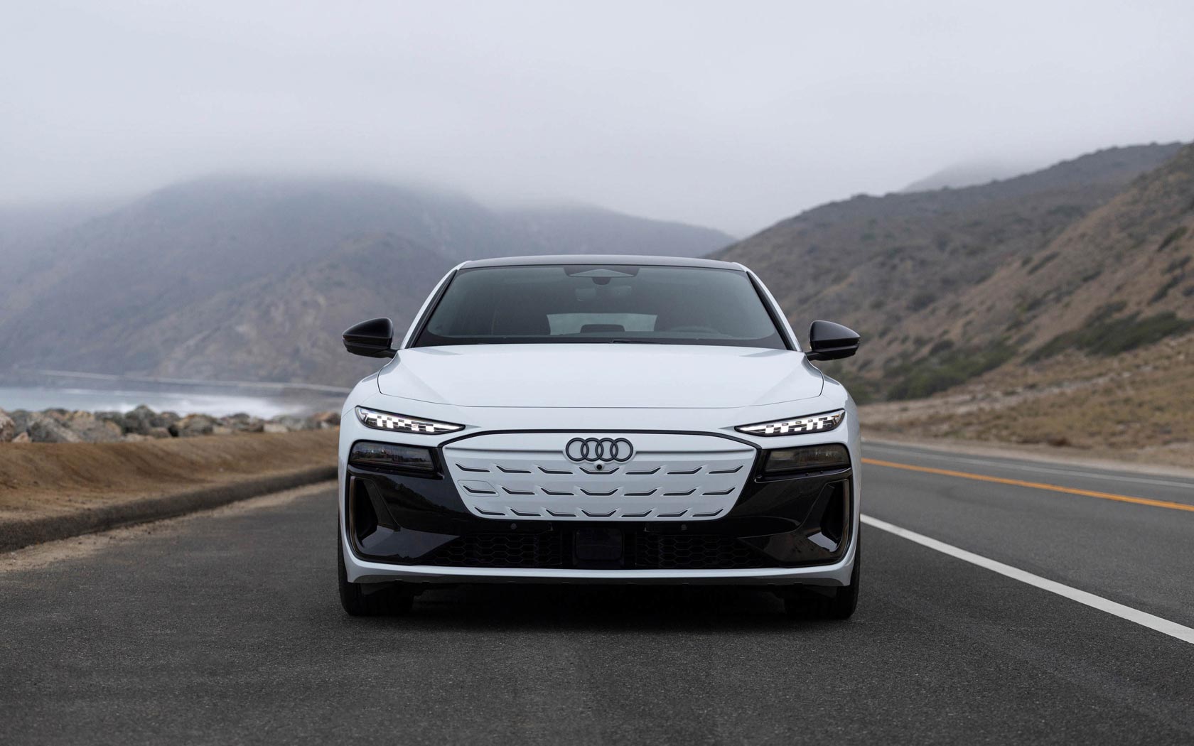 ���� Audi S6 e-tron 