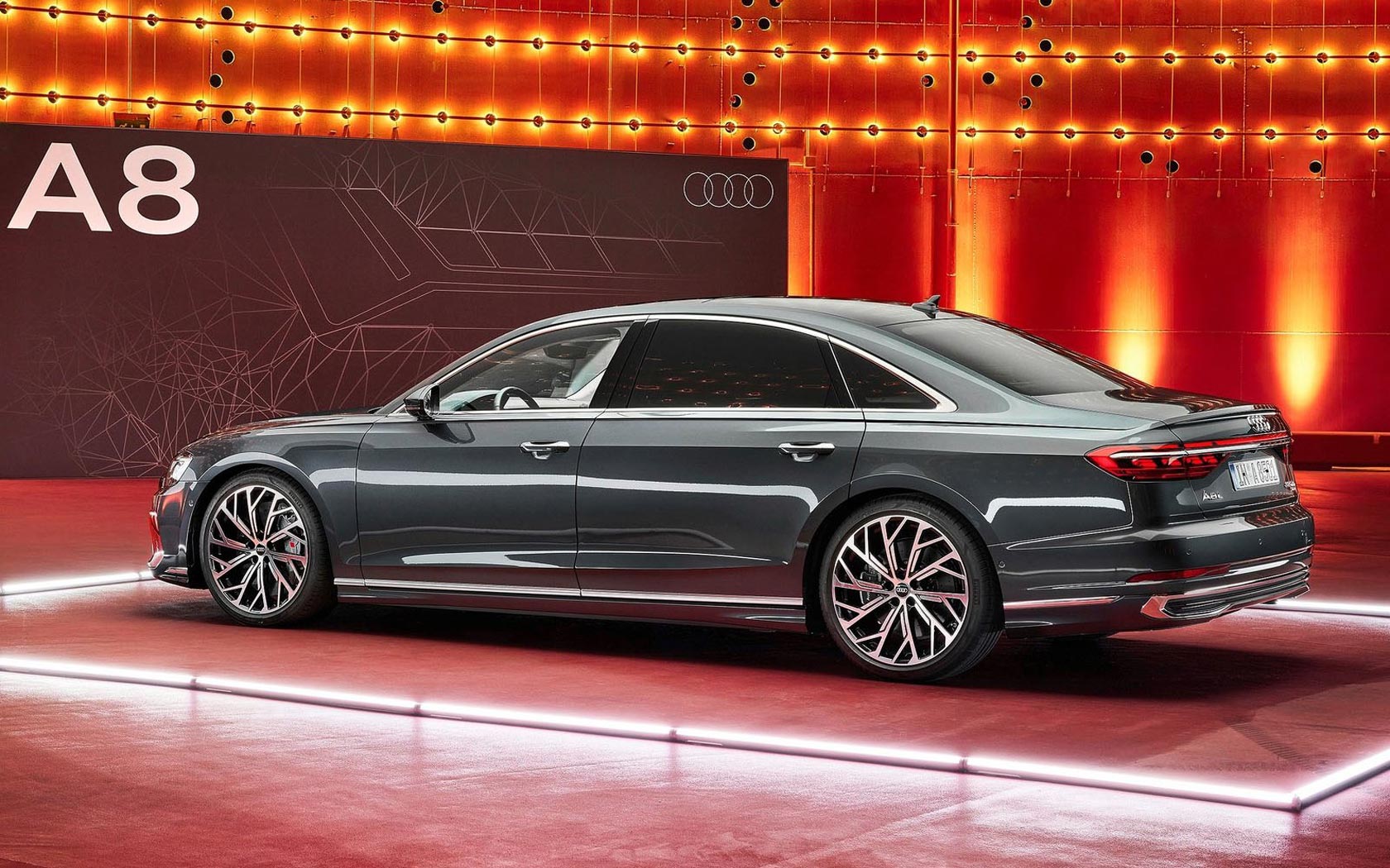  Audi A8 L 