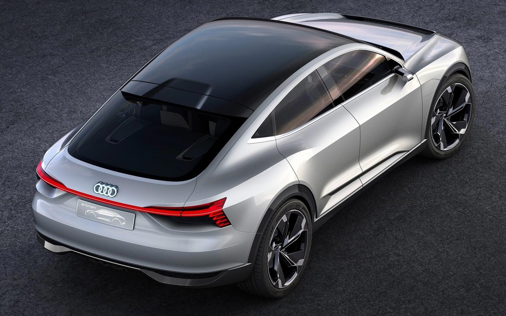  Audi E-tron Sportback Concept 