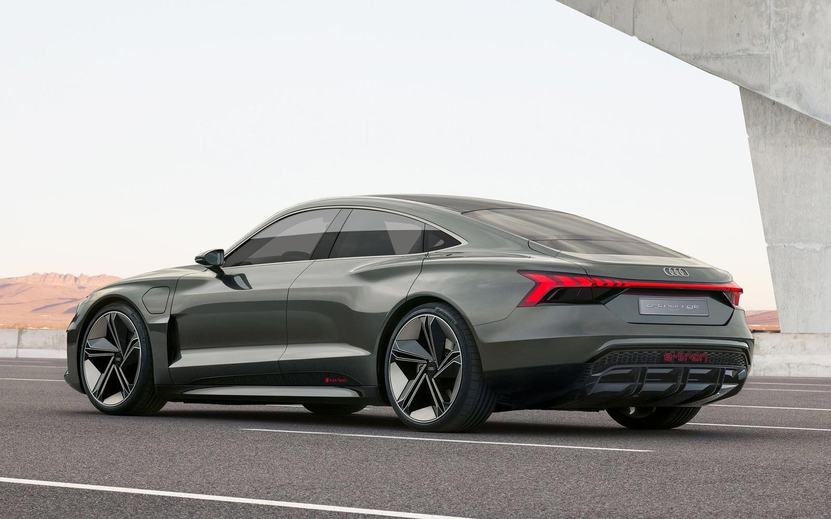 Фото Audi E-tron GT Concept 