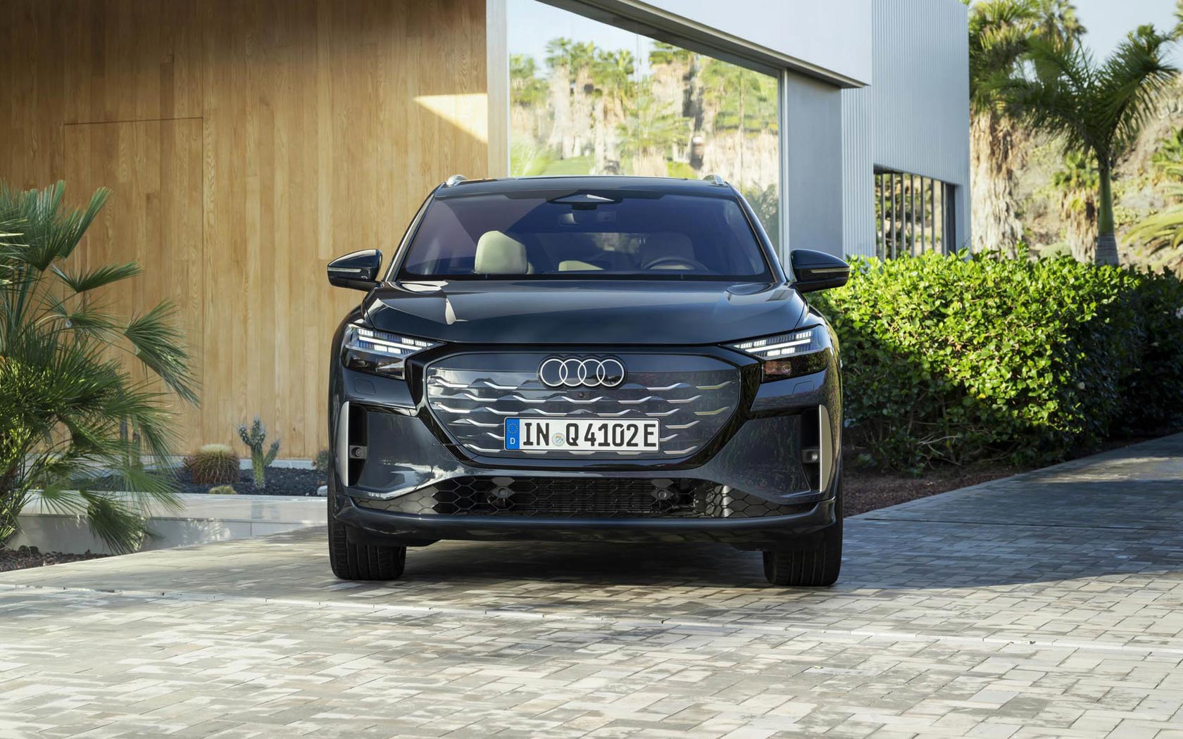 ���� Audi Q4 