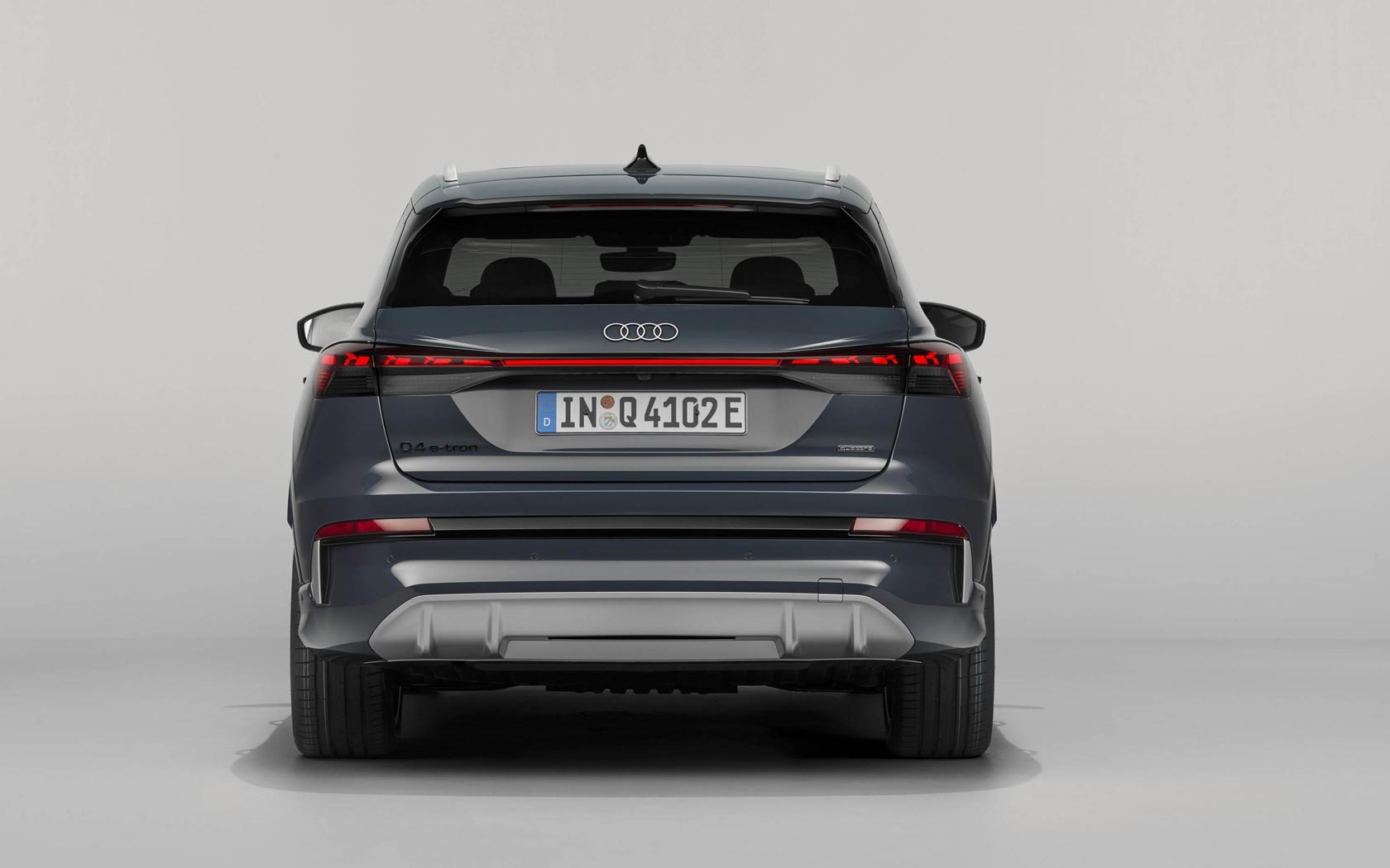 ���� Audi Q4 