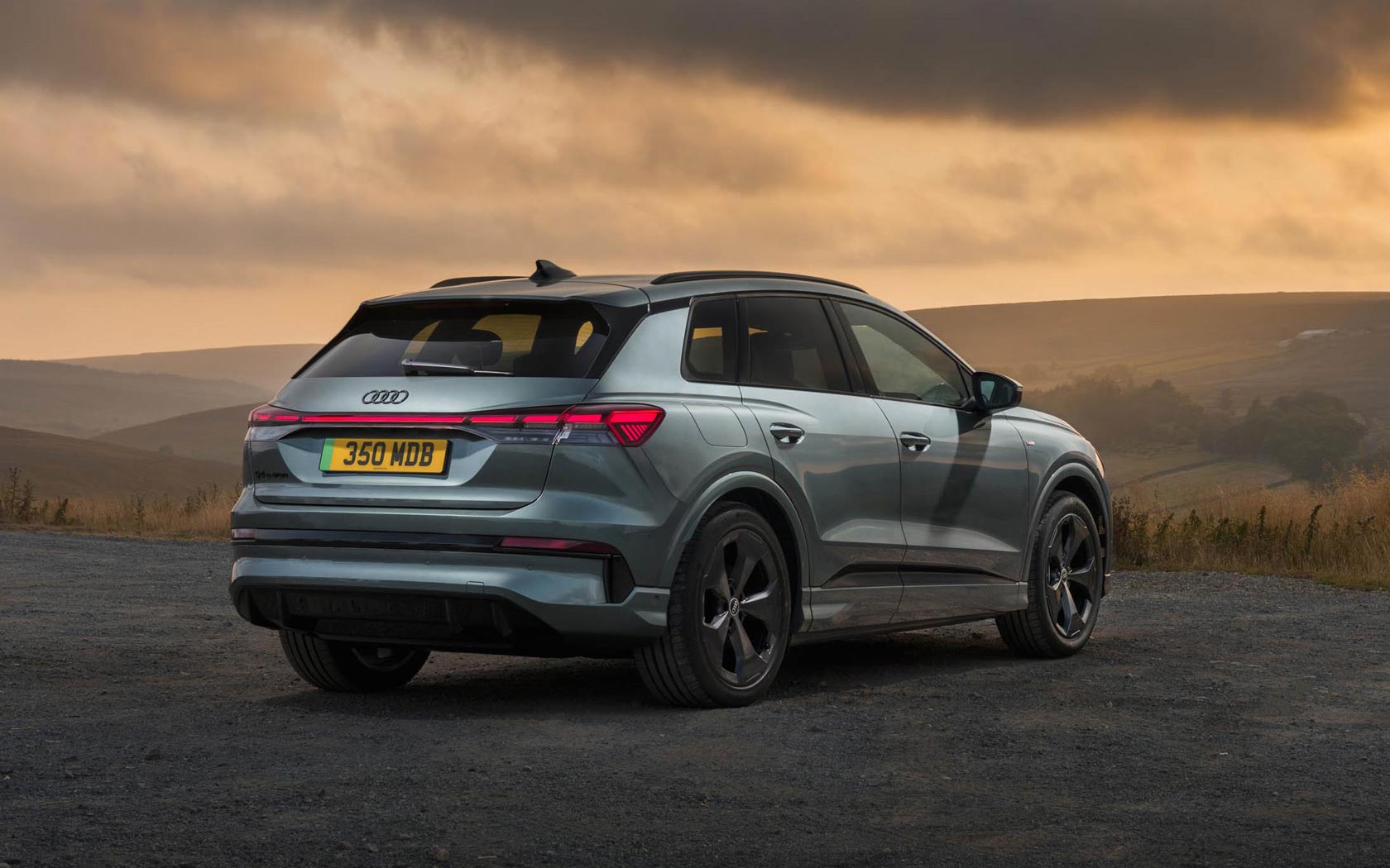 ���� Audi Q4 