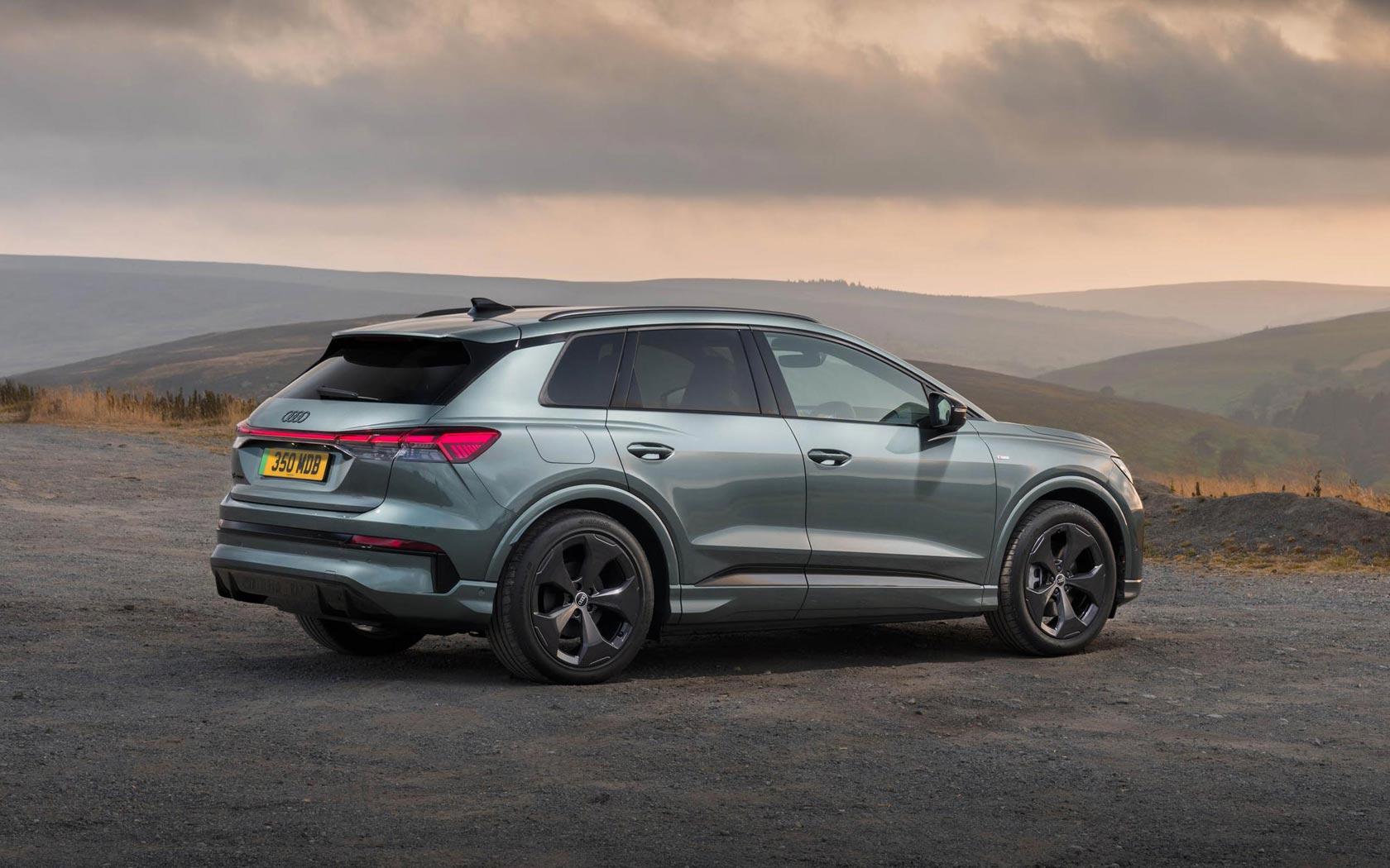 ���� Audi Q4 