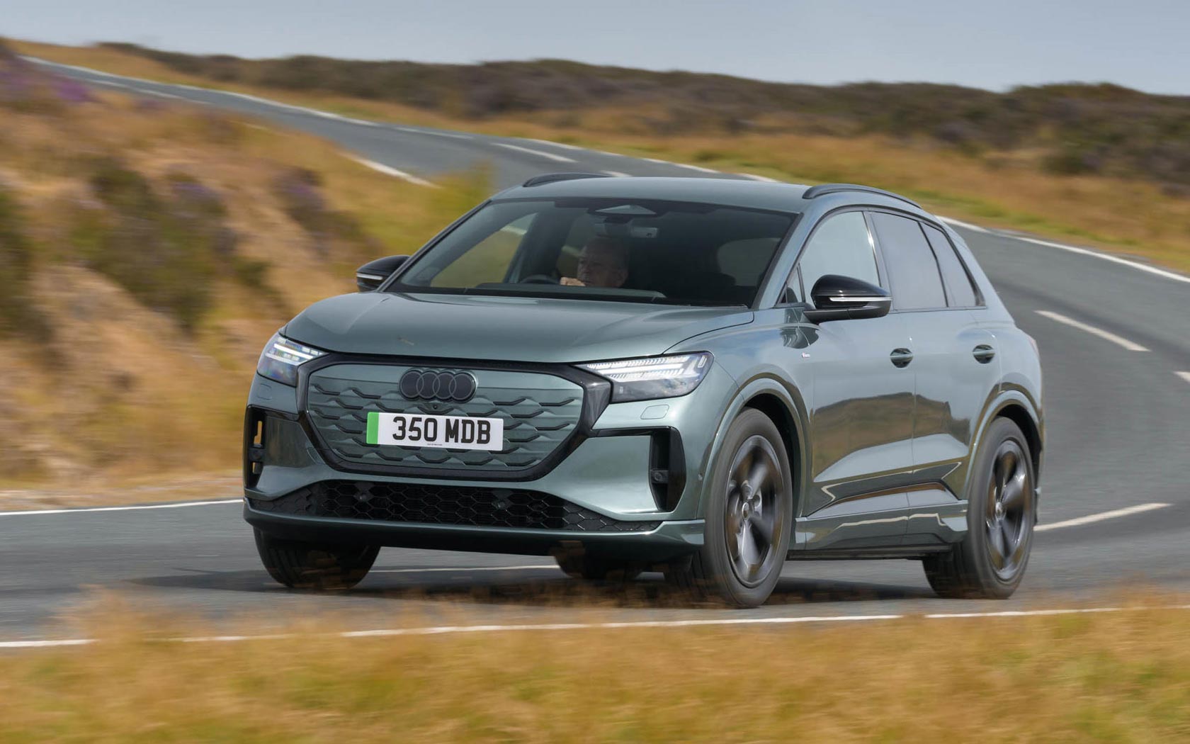 ���� Audi Q4 