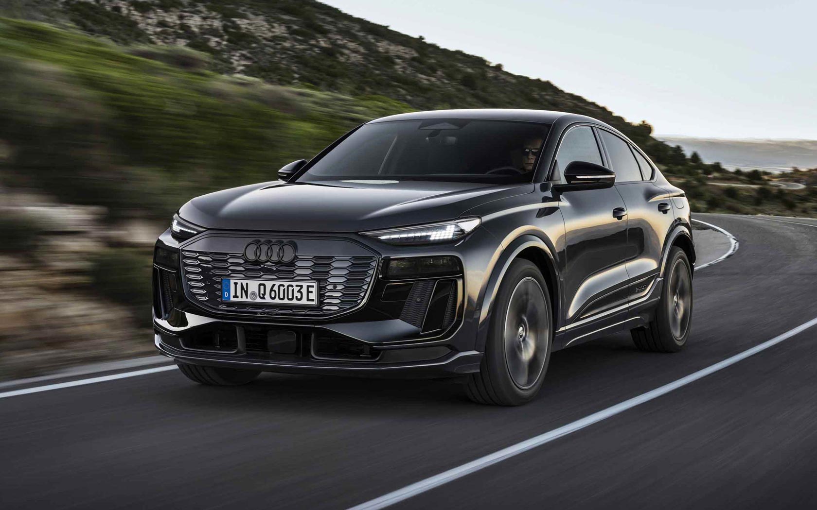  Audi Q6 Sportback e-tron 