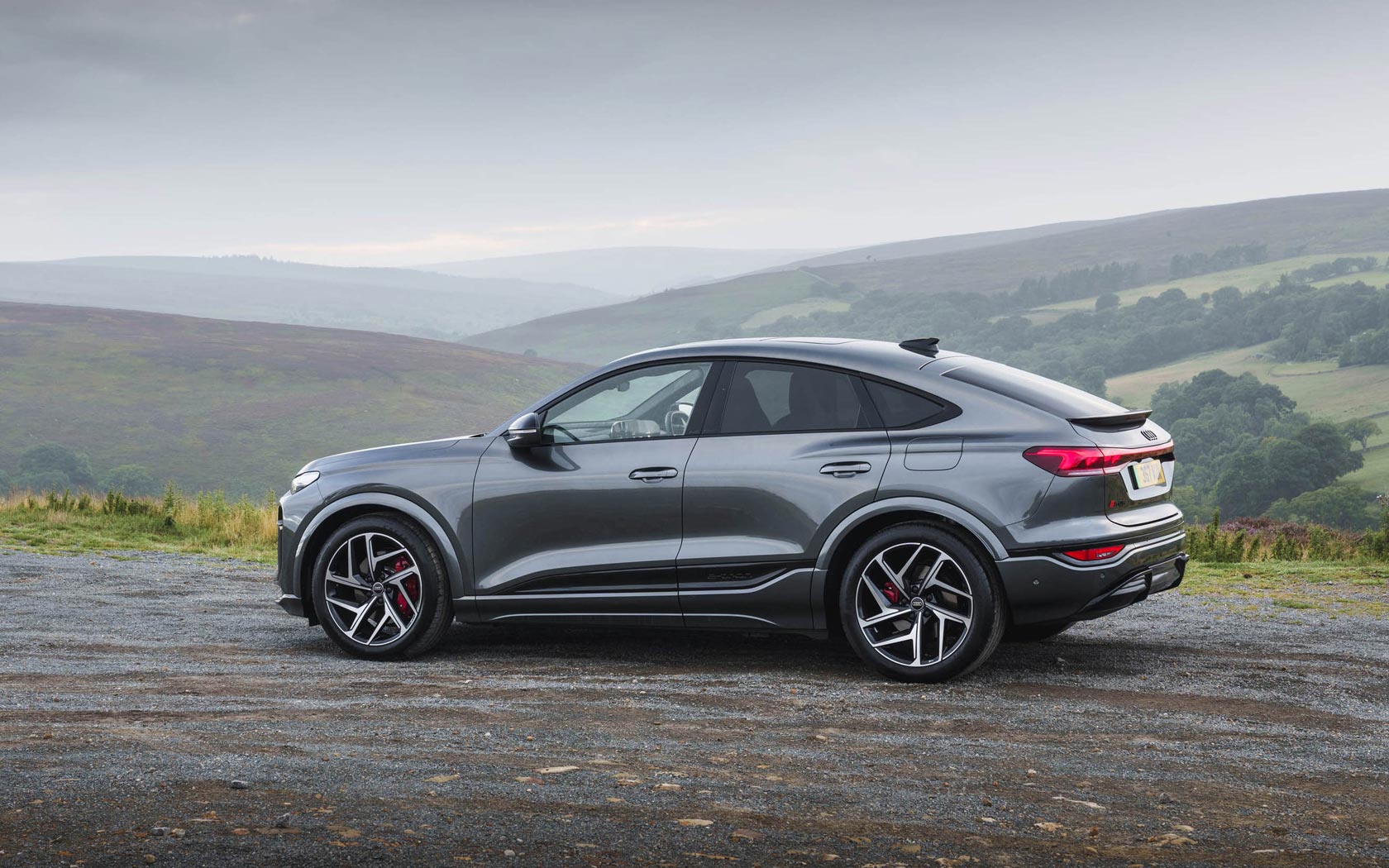  Audi SQ6 Sportback e-tron 