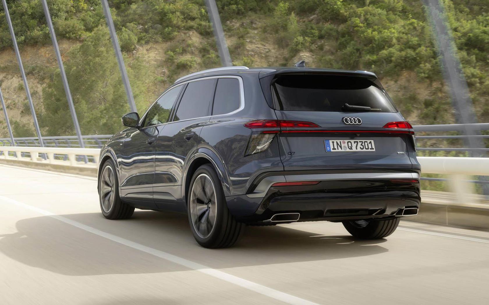 ���� Audi Q7 