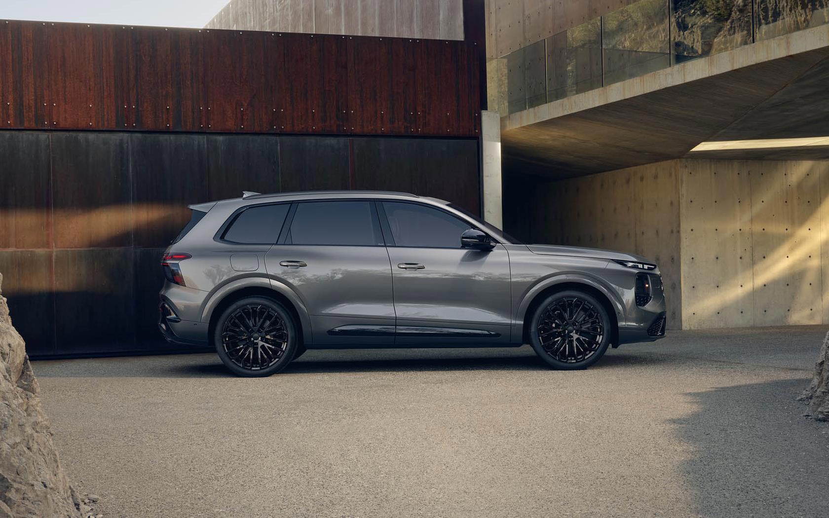 ���� Audi SQ7 