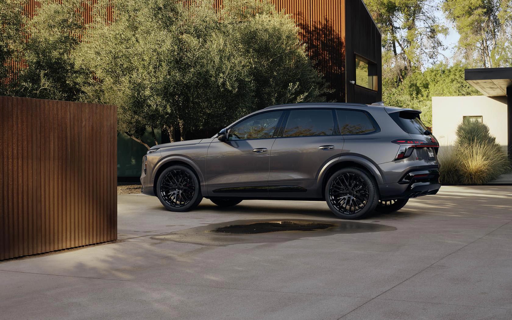 ���� Audi SQ7 
