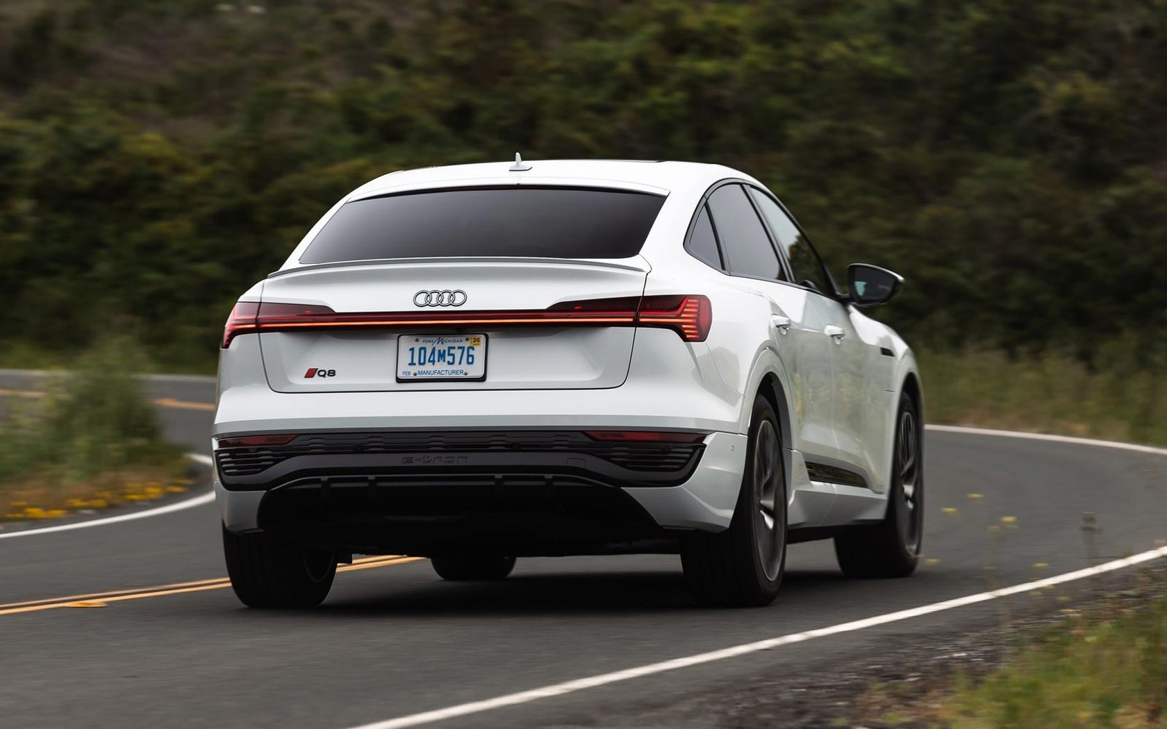  Audi Q8 Sportback e-tron 