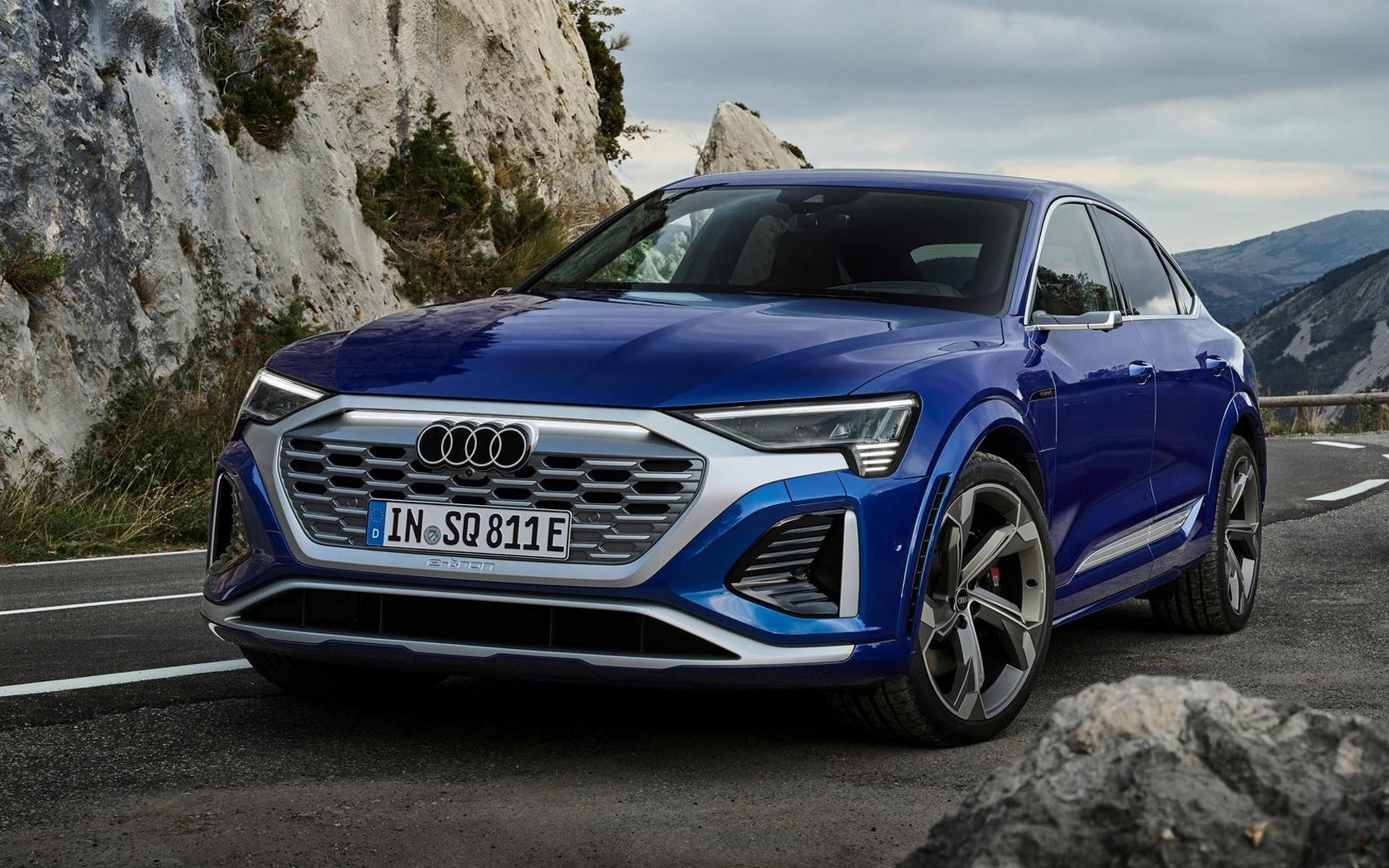  Audi SQ8 Sportback e-tron 