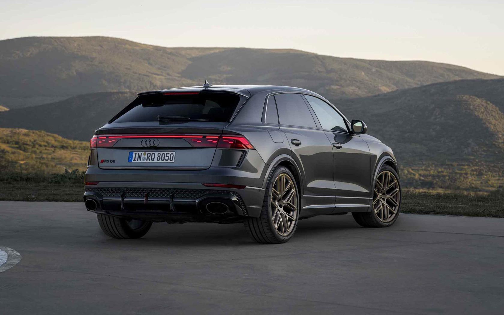  Audi RS Q8 