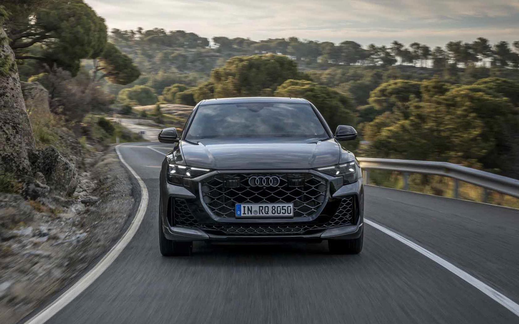  Audi RS Q8 