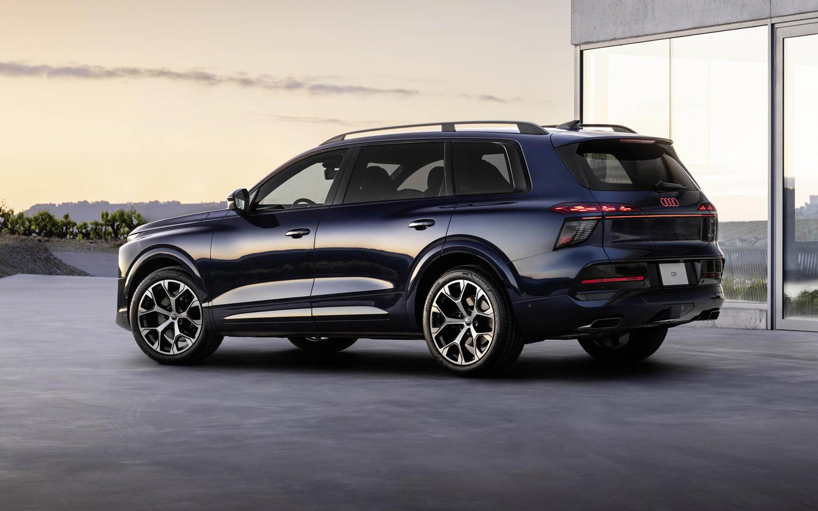 ���� Audi Q9 