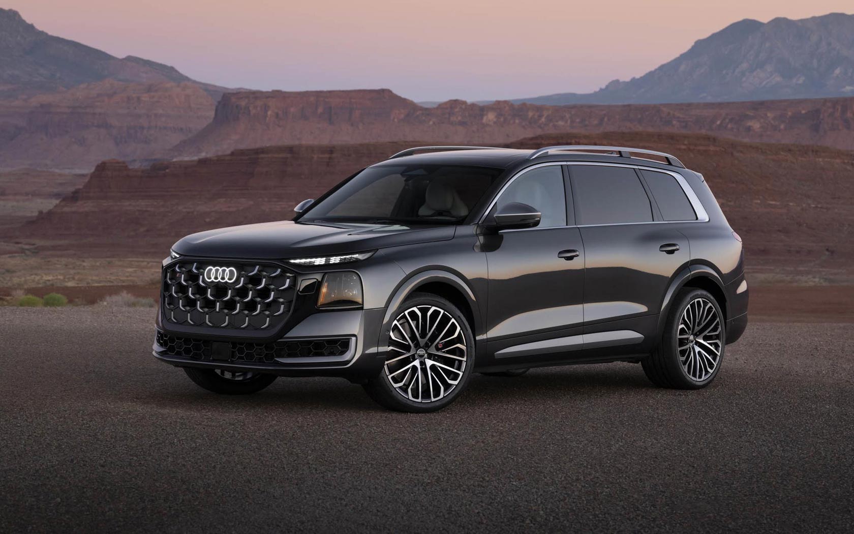 ���� Audi SQ9 