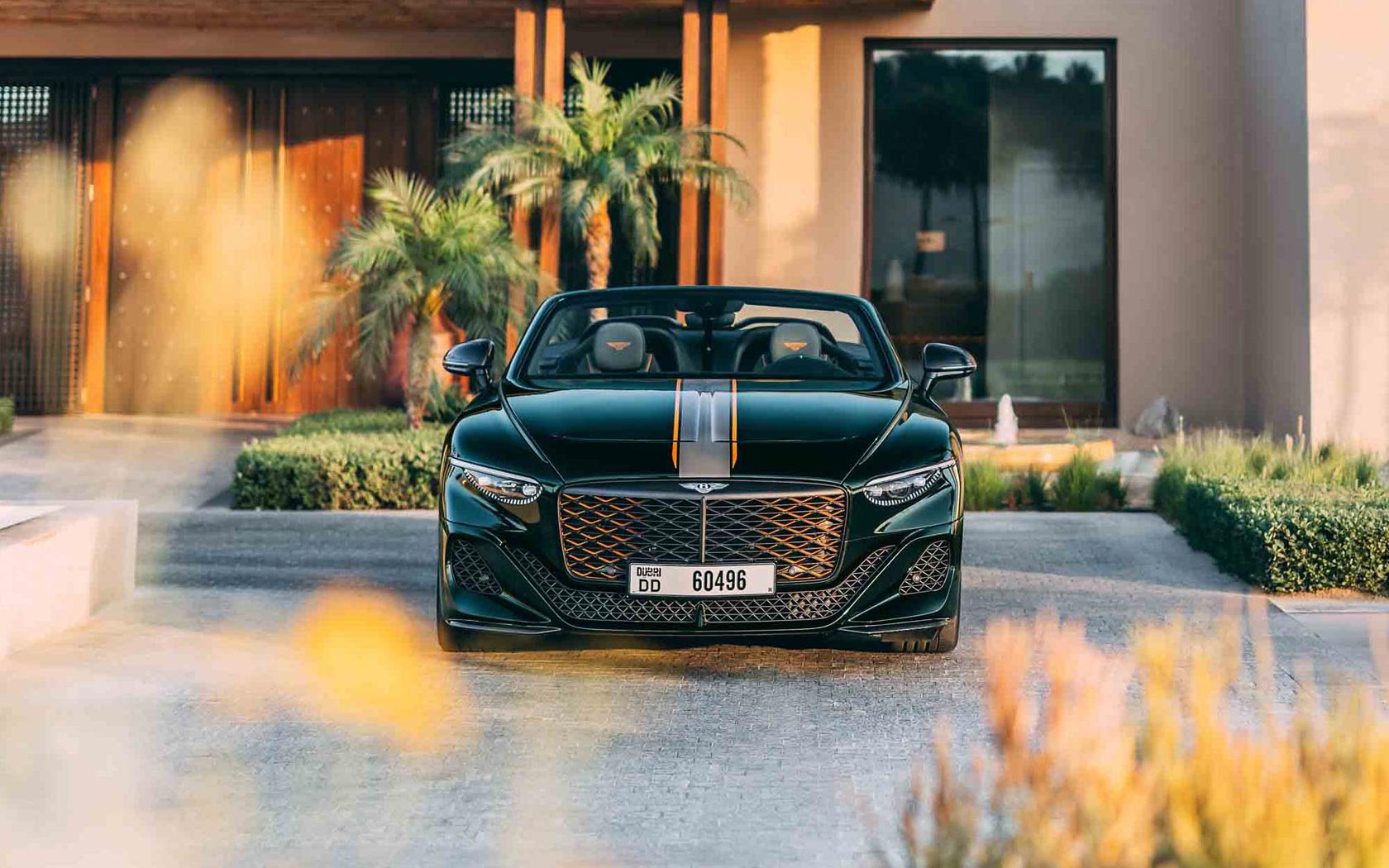  Bentley Mulliner Batur Convertible 